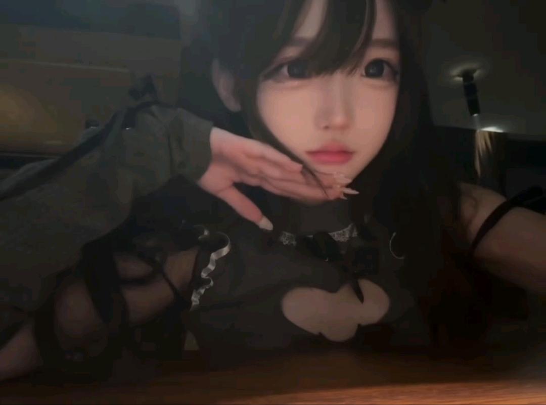 陈若曦 上海丽人交友 24岁双语教师